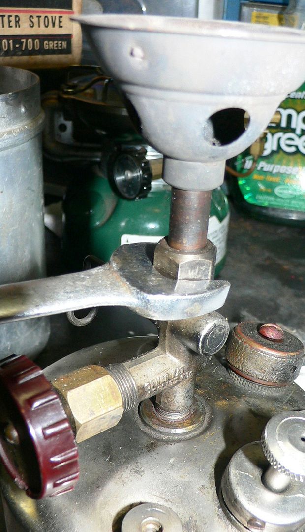 How To Rebuild a 530 GI Pocket Stove - The Coleman